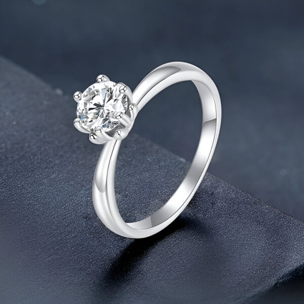 Anillo solitario Moisanita CI 0.8 ct - Imagen 4