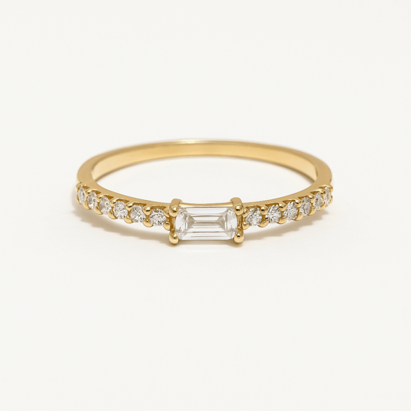 Anillo Corte Esmeralda Horizontal Strass Oro 18k