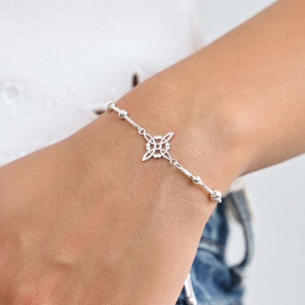Pulsera nudo de bruja plata